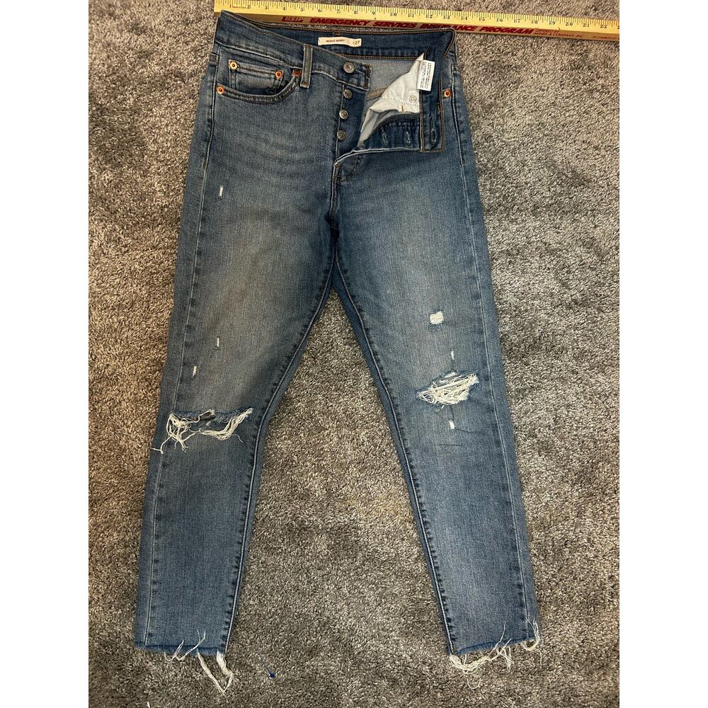 Levi’s Wedgie Skinny Size 27 Distressed Inseam 25.5 Jeans